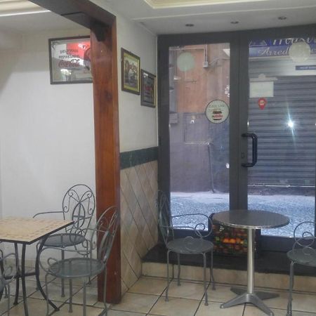 Bed and Breakfast Duomo 89 Neapel Exterior foto