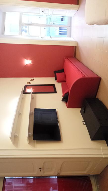 Bed and Breakfast Duomo 89 Neapel Zimmer foto