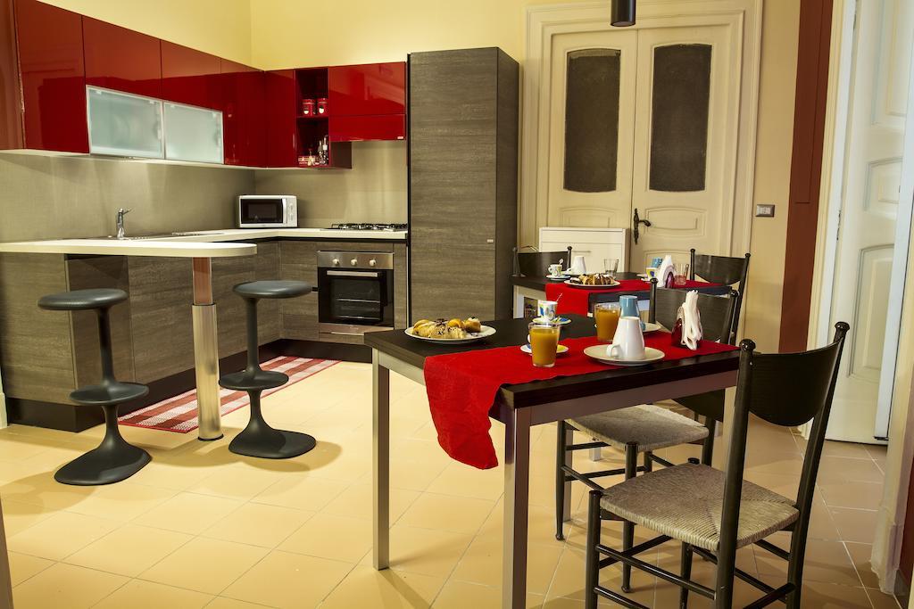 Bed and Breakfast Duomo 89 Neapel Exterior foto